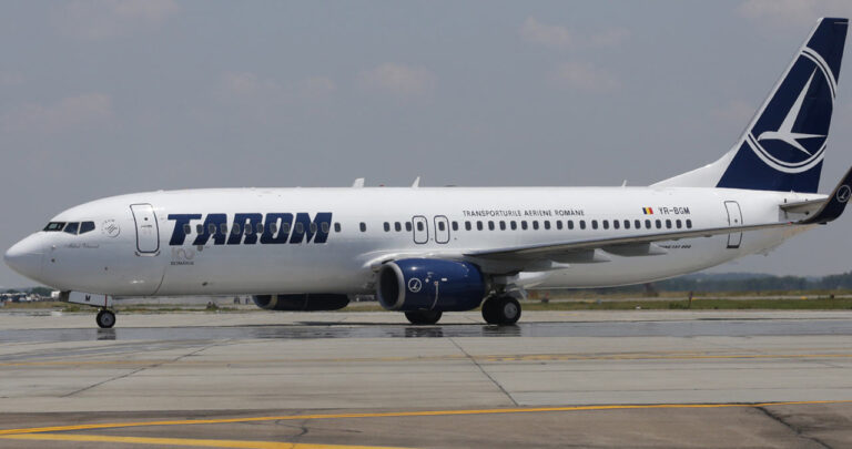 Aeronavă TAROM și detalii de contact call center pentru rezervări și check-in online