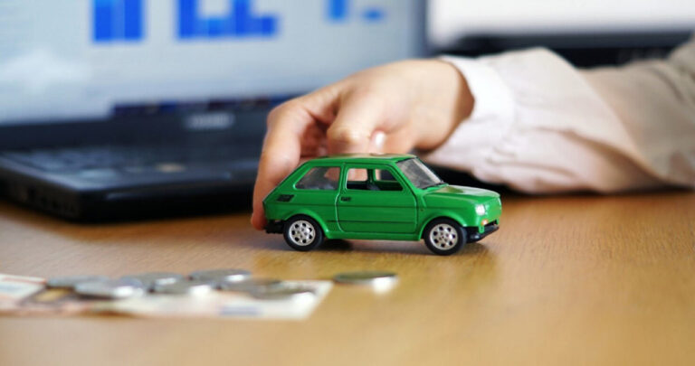 donatie auto vs contract vanzare cumparare intre rude sot sotie tata fiu taxe 2026